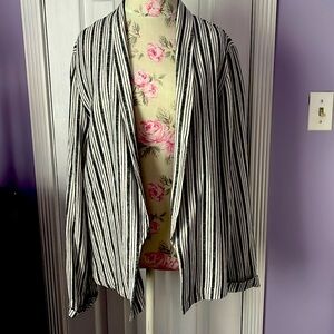 Open front light weight jacket XL